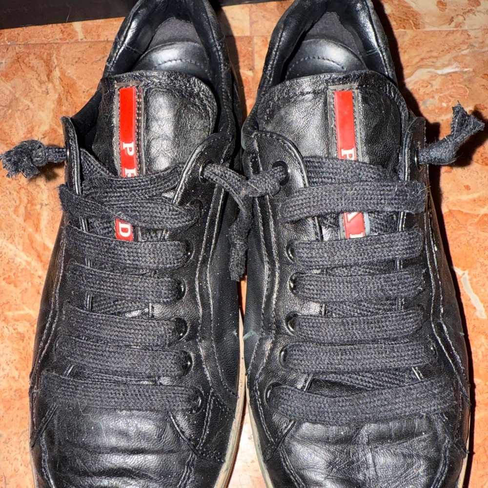 Prada Shoes Women’s Size 7.5 Black Leather Sport Lace Up Retro Sneakers